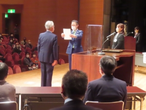 写真：民生委員児童委員委嘱状伝達