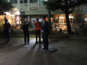 写真：イルミネーション点灯式あいさつ