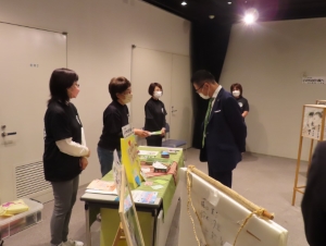 写真：犯罪被害を考える集い展示