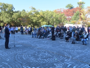 写真:国際交流デー挨拶