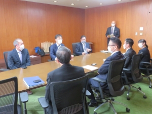 写真:上富良野表敬1