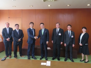 写真:上富良野表敬2