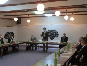 写真:五日会あいさつ