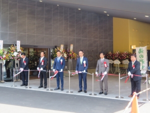 写真:湯の瀬テープカット