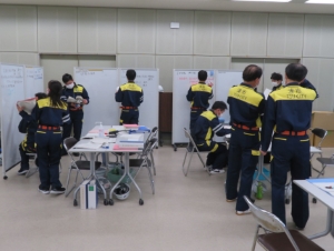 写真：図上訓練ホワイトボード