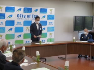 写真:交通安全対策会議