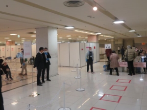 写真:津センターパレス集団接種会場2