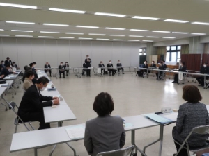 写真：市議会議員初会合