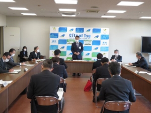 写真：第115回新型コロナウイルス感染症対策本部会議