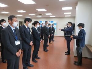 写真:生活・暮らし支援臨時特別給付金推進室職員辞令交付式1