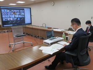 写真：社会保障審議会医療保険部会