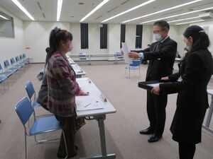 写真：環境審議会委員委嘱式1