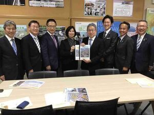 写真：道路局 村山一弥 局長