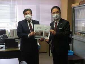 写真：松居茂久道路部長