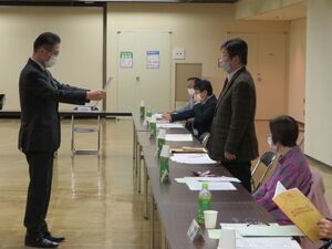 写真：介護保険事業等検討委員会委員委嘱式1