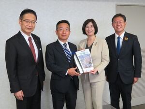 写真：中勢バイパス建設促進期成同盟会 要望