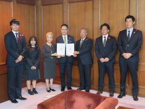 写真：赤い羽根共同募金