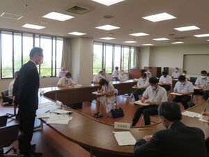 写真：第105回新型コロナウイルス感染症対策本部会議