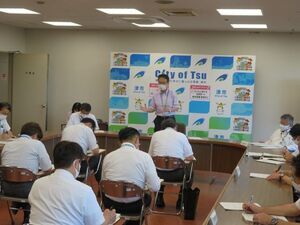 写真：第102回新型コロナウイルス感染症対策本部会議