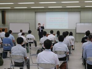 写真：新任担当副主幹研修