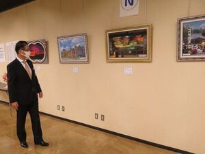 写真：松寿会絵画展