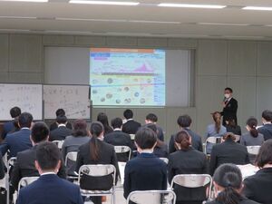 写真:令和3年度新規採用職員研修