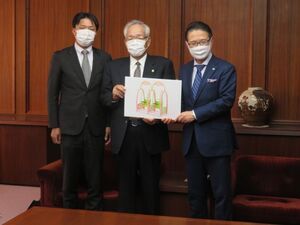 写真：吉村工業株式会社からの寄附贈呈式