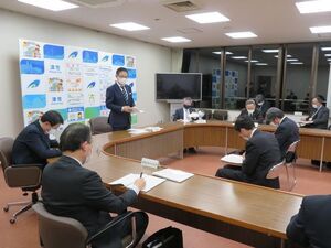 写真：新型コロナウイルス感染症対策本部会議