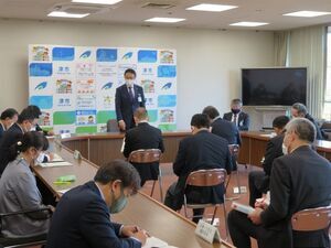 写真：新型コロナウイルス感染症対策本部会議