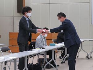 写真:廃棄物減量等推進審議会委員委嘱式1