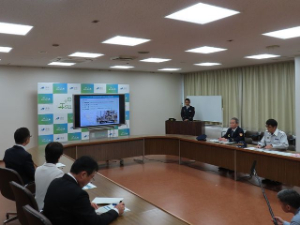 写真:ミャンマー派遣職員による活動報告2