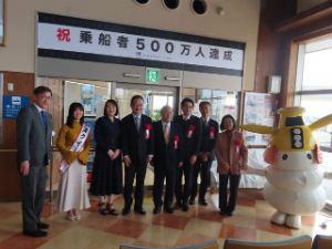 写真：津エアポートライン高速船乗船者数500万人達成記念式典 挨拶2