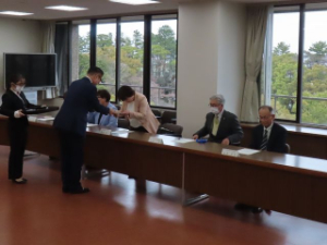 写真：市政相談員委嘱式1