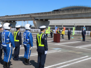 写真：春の全国交通安全運動出発式 挨拶