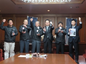 写真：町屋百菜による芋焼酎「百菜」販売開始に係る報告