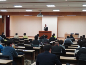 写真:三重県教職員組合津支部「津市長との教育懇談会」