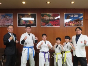 写真：第2回IBKA ALL Japan CHALLENGE CUP選抜大会（空手道）出場選手 来訪