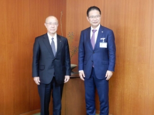 写真：三重県産業功労者表彰受賞報告