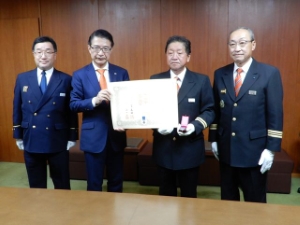 写真:令和2年秋の褒章受章報告