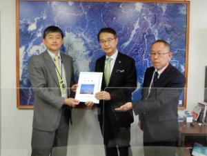 写真：三重県雲出川治水事業促進期成同盟会 要望活動