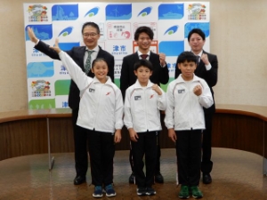 写真：相好体操クラブ津教室表敬訪問