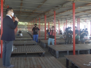 写真：香良洲海岸清掃