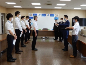 写真:新型コロナウイルス感染症市民生活相談案内窓口辞令交付式