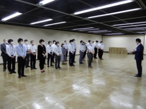 写真:新型コロナウイルス感染症特別定額給付金等推進室の給付事務体制の再編に係る市長訓示