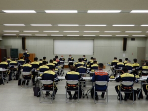 写真：第1回新型コロナウイルス感染症対策本部会議2