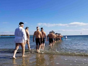 写真：観海流泅水会 寒中水泳大会2