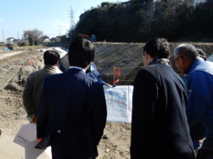 写真：相川水系治水事業現場視察研修1