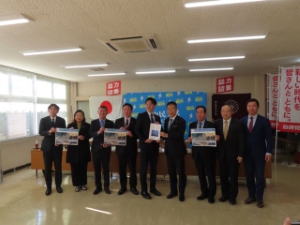 写真：要望活動の様子1