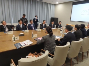 写真：信縁康米山頤養院訪問の様子3