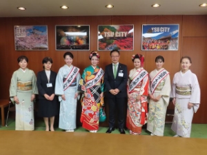 写真：日本の心と美の祭典・全日本きもの装いコンテスト 東海・中部大会 受賞報告